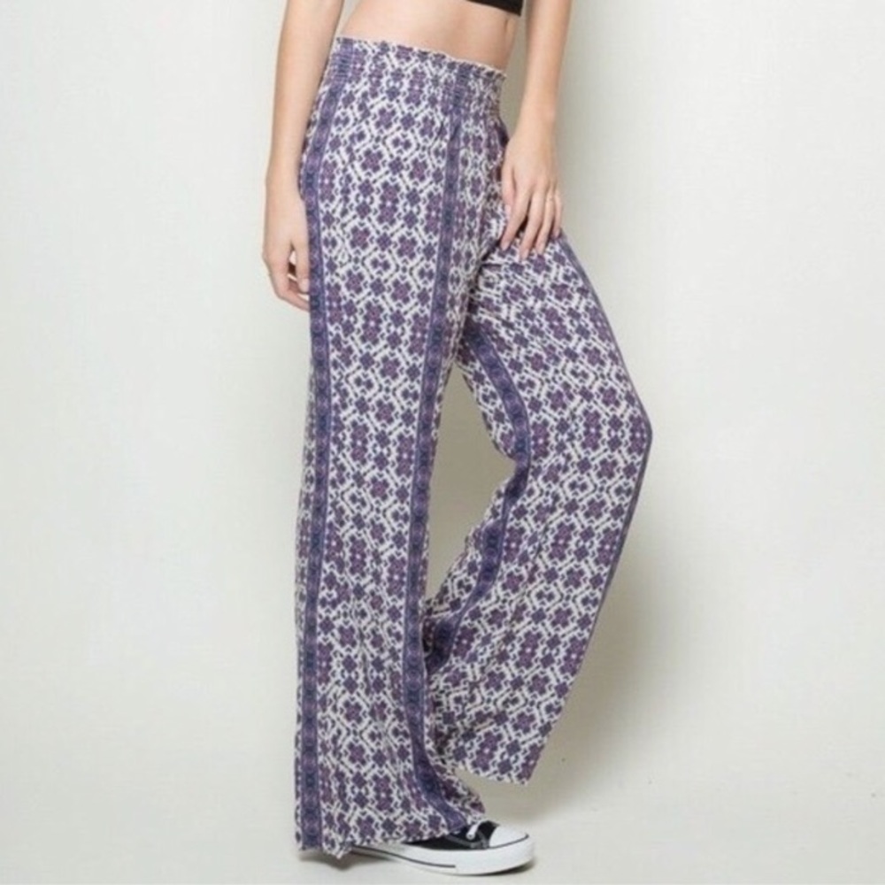 BRANDY MELVILLE Wide Leg Flowy Alexa Pants